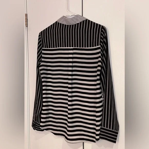 Express Black and White Asymmetrical Button Down Shirt. Size SP - Picture 4 of 8